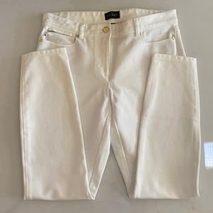 White House Black Market White Skinny Pant